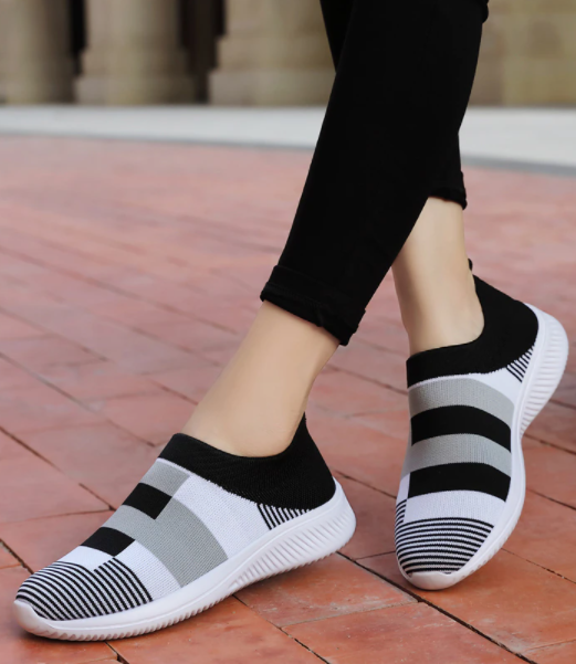 Foot Striped Sneakers
